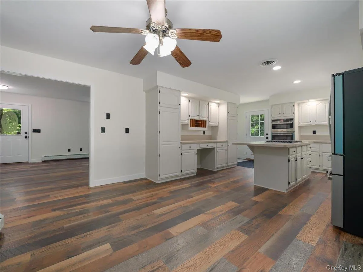 Open floor plan kitchen to dining room Open floor plan kitchen to dining room