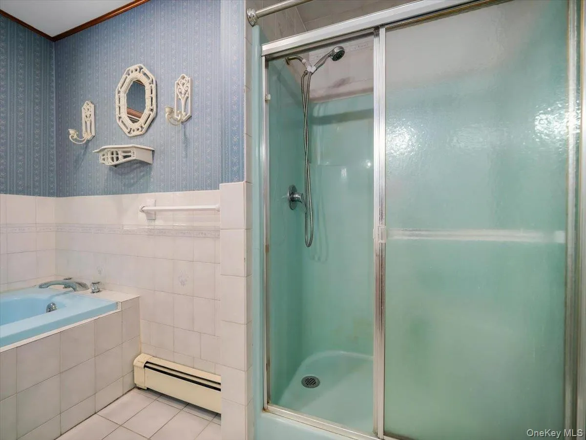 Walk in Shower with seat Walk in Shower with seat