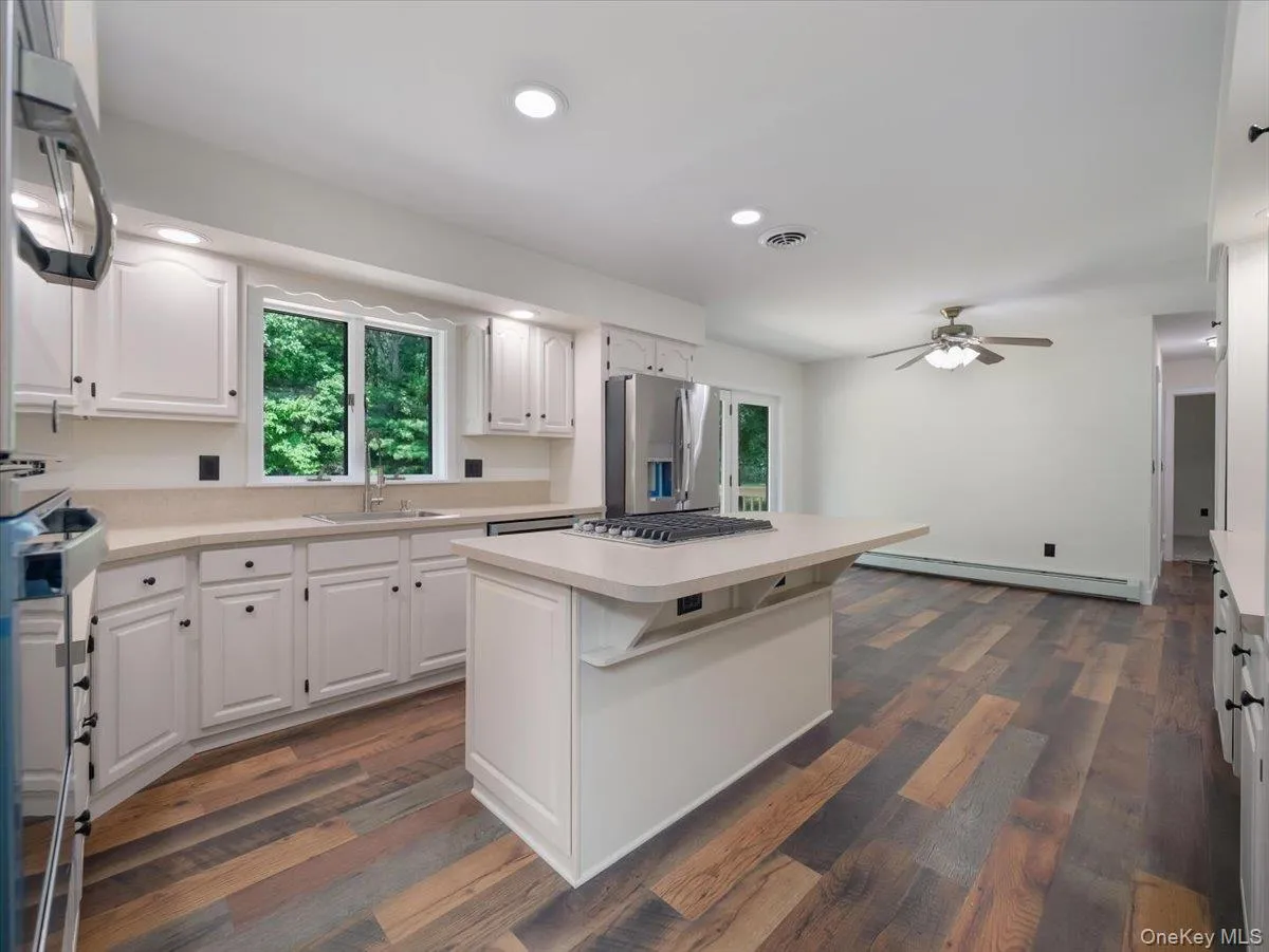 Kitchen Island Kitchen Island