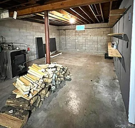 Utility room wood furnace alot of space Utility room wood furnace alot of space