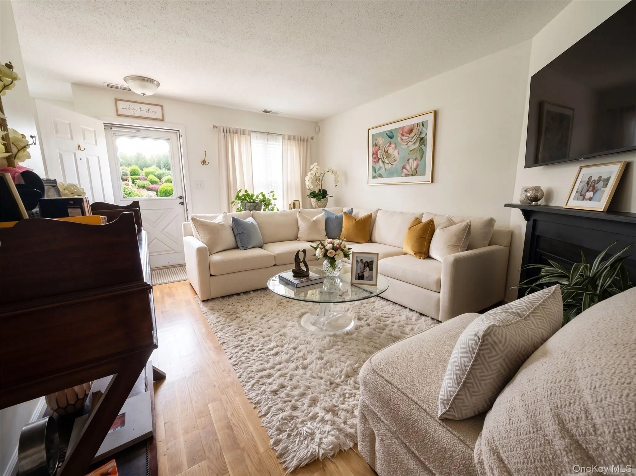 3706 Whispering Hills, Chester Town, NY, 2 Bedrooms Bedrooms, 6 Rooms Rooms,1 BathroomBathrooms,Residential,For Rent,Whispering,0,1039289 3706 Whispering Hills, Chester Town, NY, 2 Bedrooms Bedrooms, 6 Rooms Rooms,1 BathroomBathrooms,Residential,For Rent,Whispering,0,1039289