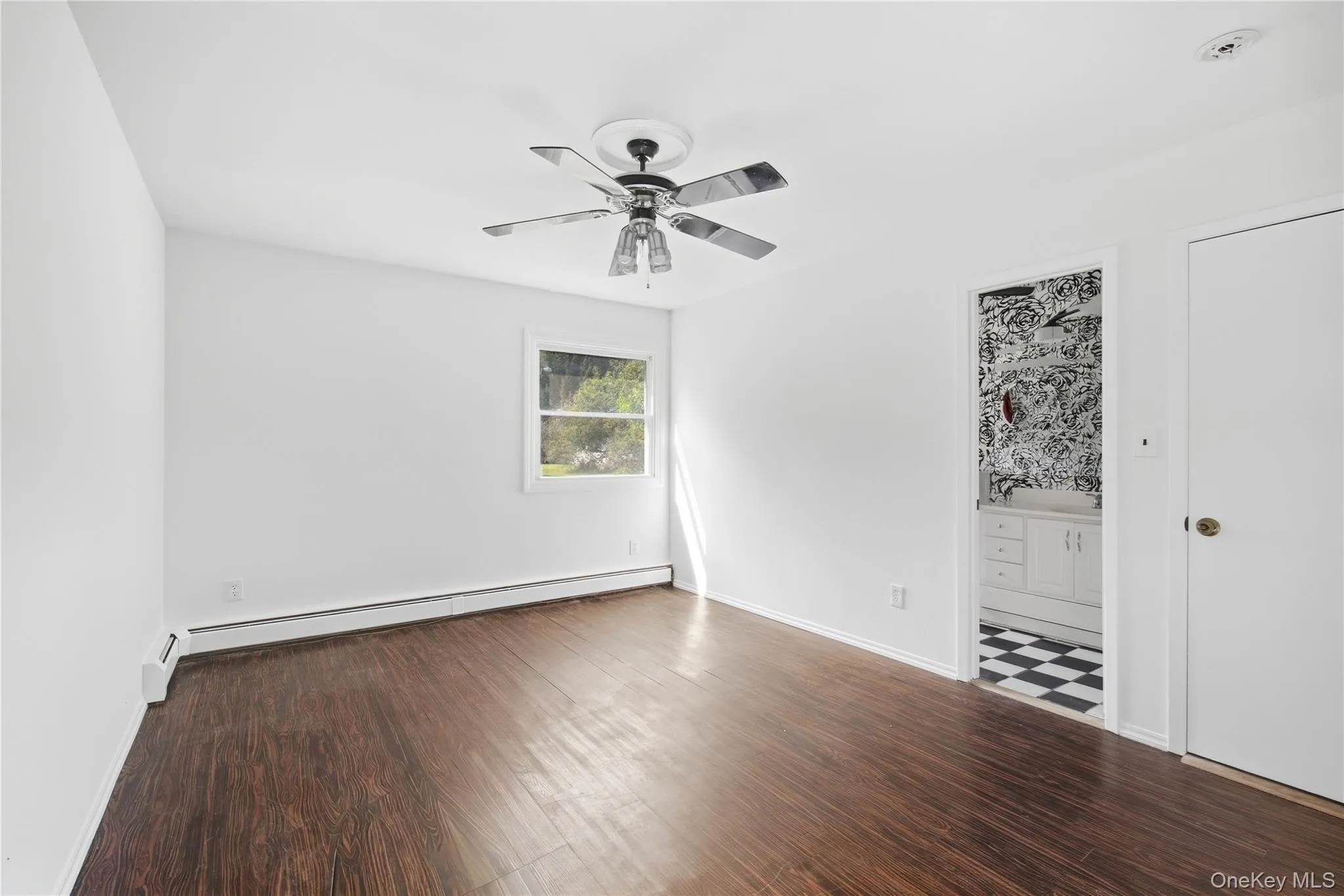 8 Imperial Drive, Brookhaven, NY, 4 Bedrooms Bedrooms, 6 Rooms Rooms,2 BathroomsBathrooms,Residential,For Rent,Imperial,0,1039291 8 Imperial Drive, Brookhaven, NY, 4 Bedrooms Bedrooms, 6 Rooms Rooms,2 BathroomsBathrooms,Residential,For Rent,Imperial,0,1039291