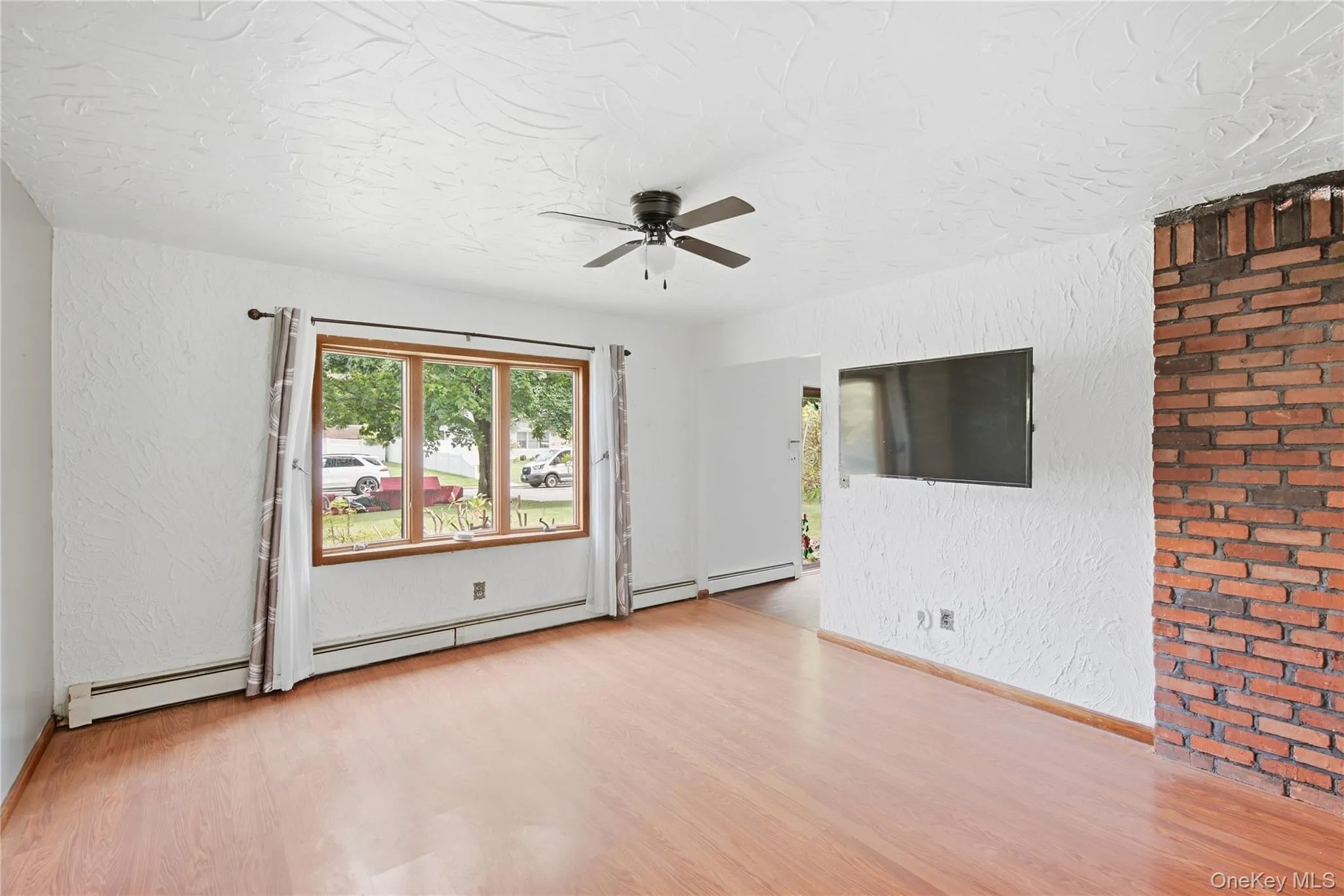 8 Imperial Drive, Brookhaven, NY, 4 Bedrooms Bedrooms, 6 Rooms Rooms,2 BathroomsBathrooms,Residential,For Rent,Imperial,0,1039291 8 Imperial Drive, Brookhaven, NY, 4 Bedrooms Bedrooms, 6 Rooms Rooms,2 BathroomsBathrooms,Residential,For Rent,Imperial,0,1039291