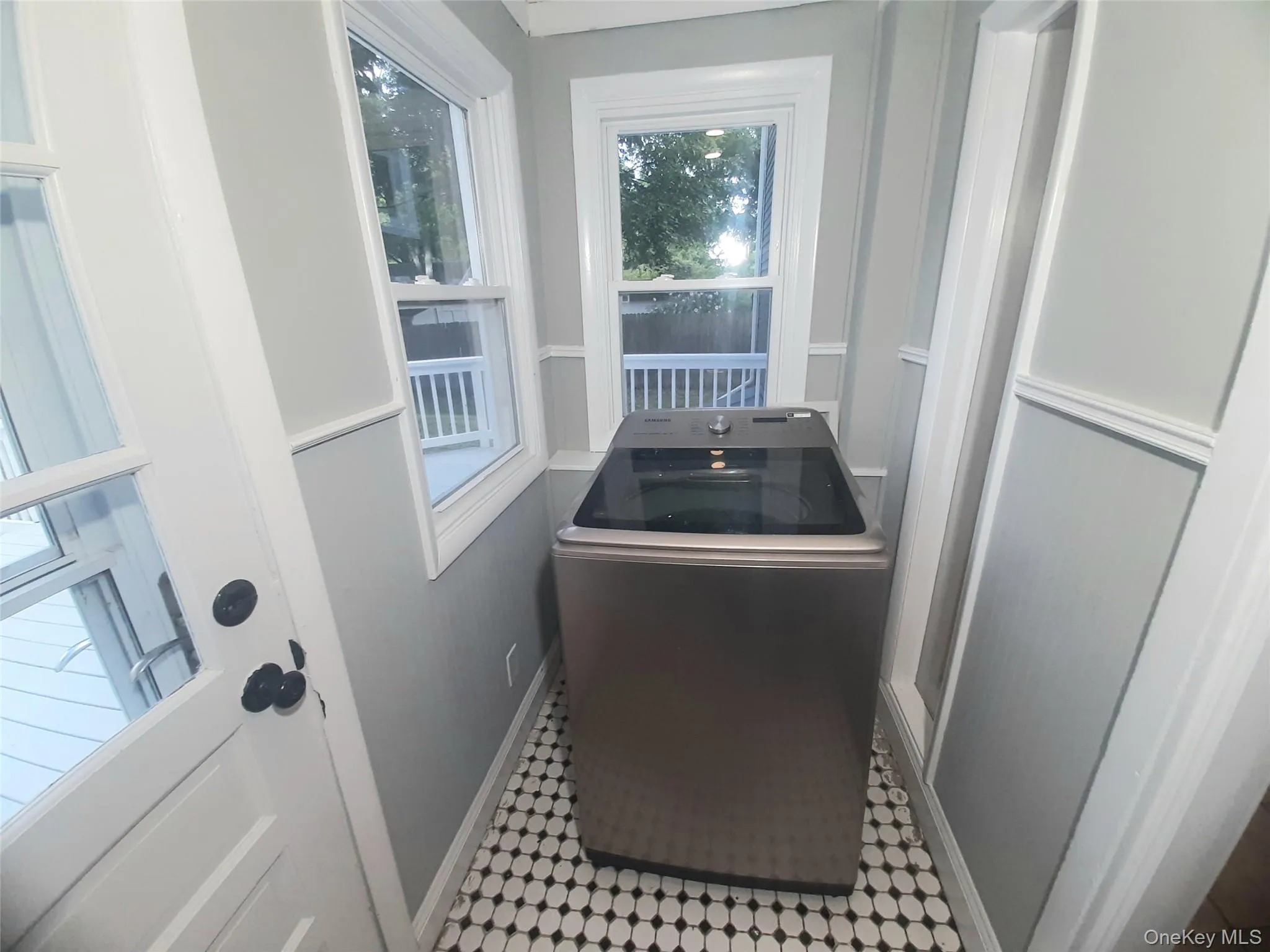 46 Old Post Road, Hyde Park, NY, 4 Bedrooms Bedrooms, 8 Rooms Rooms,3 BathroomsBathrooms,Residential,For Rent,Old Post,0,1039293 46 Old Post Road, Hyde Park, NY, 4 Bedrooms Bedrooms, 8 Rooms Rooms,3 BathroomsBathrooms,Residential,For Rent,Old Post,0,1039293