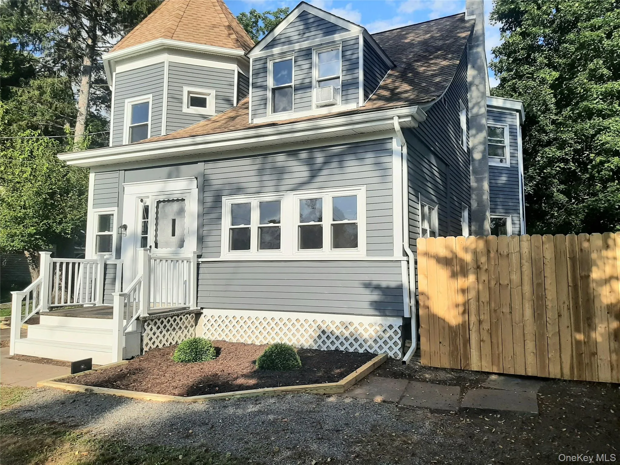 46 Old Post Road, Hyde Park, NY, 4 Bedrooms Bedrooms, 8 Rooms Rooms,3 BathroomsBathrooms,Residential,For Rent,Old Post,0,1039293 46 Old Post Road, Hyde Park, NY, 4 Bedrooms Bedrooms, 8 Rooms Rooms,3 BathroomsBathrooms,Residential,For Rent,Old Post,0,1039293