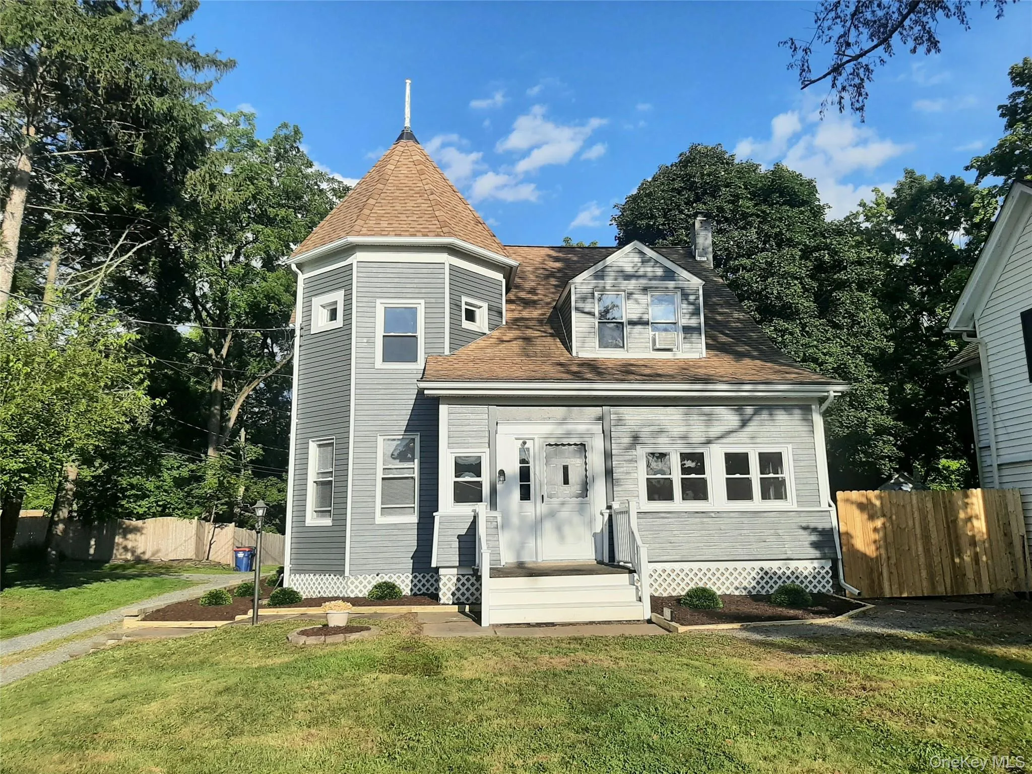 46 Old Post Road, Hyde Park, NY, 4 Bedrooms Bedrooms, 8 Rooms Rooms,3 BathroomsBathrooms,Residential,For Rent,Old Post,0,1039293 46 Old Post Road, Hyde Park, NY, 4 Bedrooms Bedrooms, 8 Rooms Rooms,3 BathroomsBathrooms,Residential,For Rent,Old Post,0,1039293