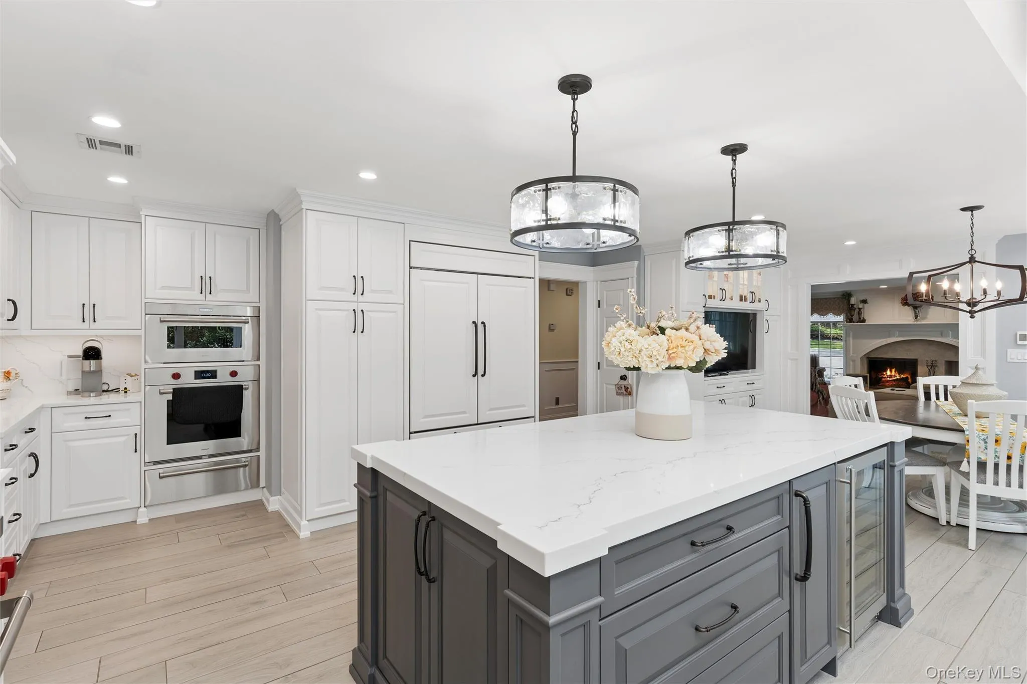 38 Riverview Terrace, Smithtown, NY, 5 Bedrooms Bedrooms, 10 Rooms Rooms,3 BathroomsBathrooms,Residential,For Rent,Riverview,0,1039294 38 Riverview Terrace, Smithtown, NY, 5 Bedrooms Bedrooms, 10 Rooms Rooms,3 BathroomsBathrooms,Residential,For Rent,Riverview,0,1039294
