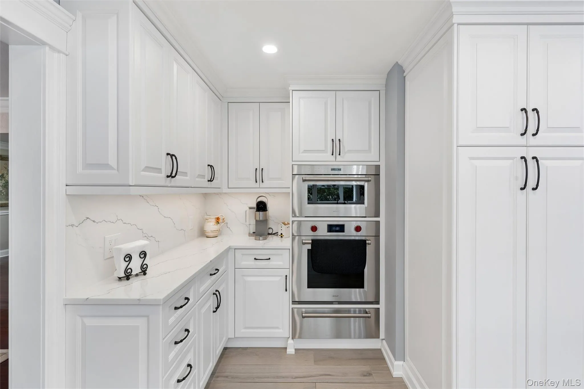 38 Riverview Terrace, Smithtown, NY, 5 Bedrooms Bedrooms, 10 Rooms Rooms,3 BathroomsBathrooms,Residential,For Rent,Riverview,0,1039294 38 Riverview Terrace, Smithtown, NY, 5 Bedrooms Bedrooms, 10 Rooms Rooms,3 BathroomsBathrooms,Residential,For Rent,Riverview,0,1039294