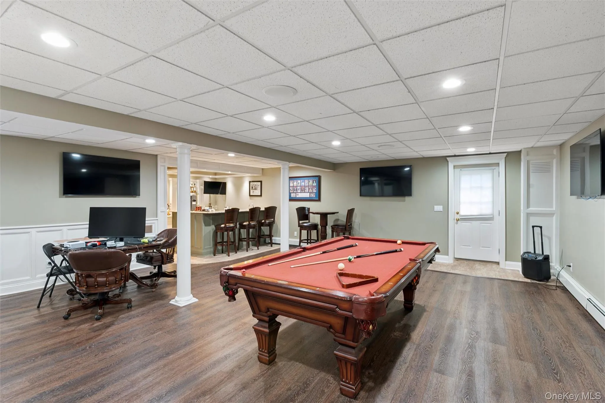 38 Riverview Terrace, Smithtown, NY, 5 Bedrooms Bedrooms, 10 Rooms Rooms,3 BathroomsBathrooms,Residential,For Rent,Riverview,0,1039294 38 Riverview Terrace, Smithtown, NY, 5 Bedrooms Bedrooms, 10 Rooms Rooms,3 BathroomsBathrooms,Residential,For Rent,Riverview,0,1039294