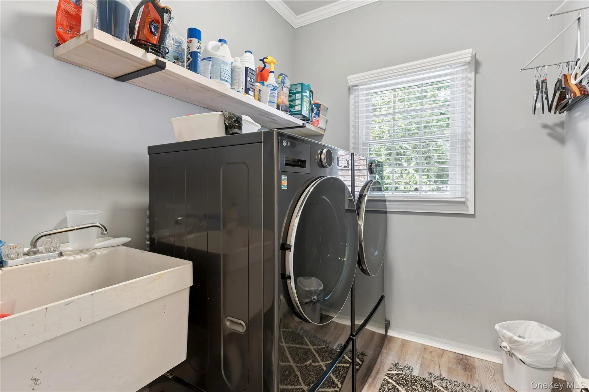 38 Riverview Terrace, Smithtown, NY, 5 Bedrooms Bedrooms, 10 Rooms Rooms,3 BathroomsBathrooms,Residential,For Rent,Riverview,0,1039294 38 Riverview Terrace, Smithtown, NY, 5 Bedrooms Bedrooms, 10 Rooms Rooms,3 BathroomsBathrooms,Residential,For Rent,Riverview,0,1039294