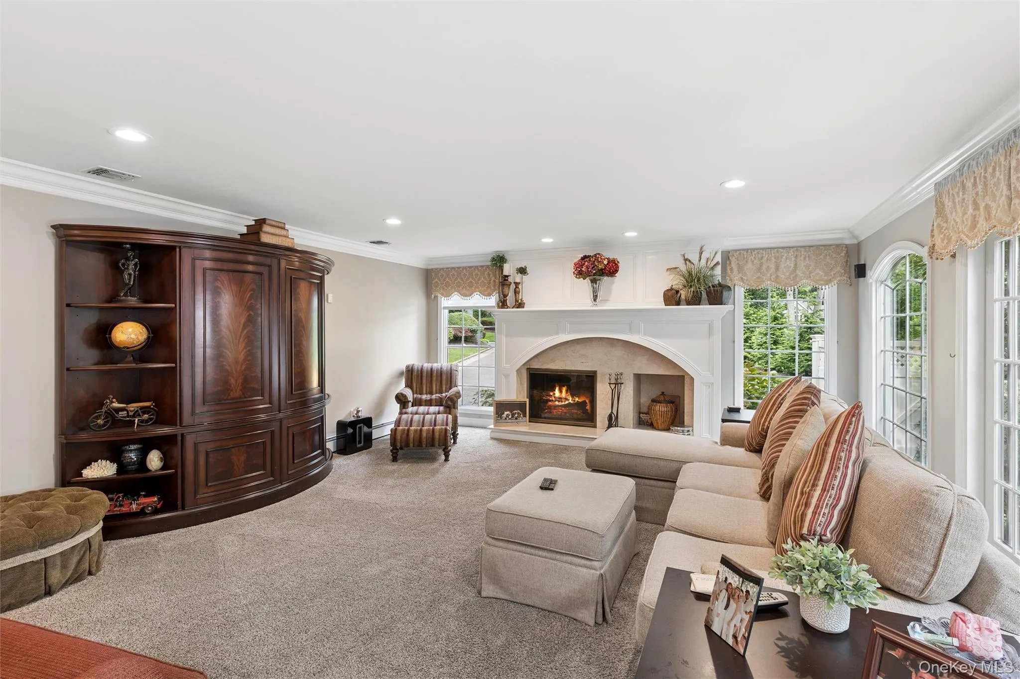 38 Riverview Terrace, Smithtown, NY, 5 Bedrooms Bedrooms, 10 Rooms Rooms,3 BathroomsBathrooms,Residential,For Rent,Riverview,0,1039294 38 Riverview Terrace, Smithtown, NY, 5 Bedrooms Bedrooms, 10 Rooms Rooms,3 BathroomsBathrooms,Residential,For Rent,Riverview,0,1039294