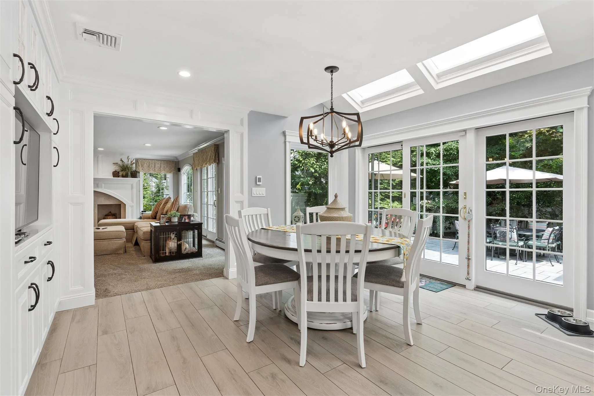38 Riverview Terrace, Smithtown, NY, 5 Bedrooms Bedrooms, 10 Rooms Rooms,3 BathroomsBathrooms,Residential,For Rent,Riverview,0,1039294 38 Riverview Terrace, Smithtown, NY, 5 Bedrooms Bedrooms, 10 Rooms Rooms,3 BathroomsBathrooms,Residential,For Rent,Riverview,0,1039294