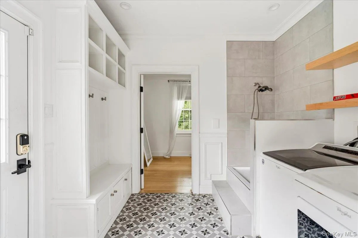 198 Kensington Road, Hempstead, NY, 5 Bedrooms Bedrooms, 12 Rooms Rooms,4 BathroomsBathrooms,Residential Lease,For Rent,Kensington,0,1039295 198 Kensington Road, Hempstead, NY, 5 Bedrooms Bedrooms, 12 Rooms Rooms,4 BathroomsBathrooms,Residential Lease,For Rent,Kensington,0,1039295