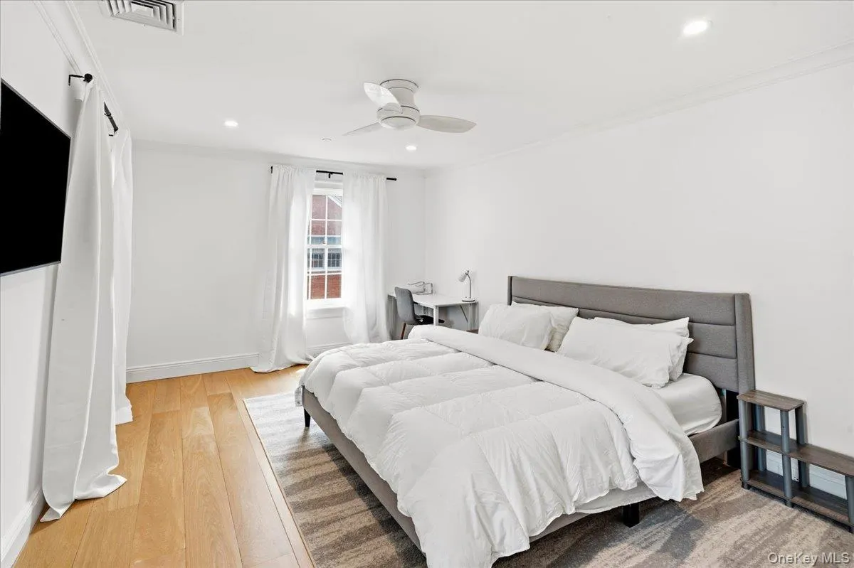 198 Kensington Road, Hempstead, NY, 5 Bedrooms Bedrooms, 12 Rooms Rooms,4 BathroomsBathrooms,Residential Lease,For Rent,Kensington,0,1039295 198 Kensington Road, Hempstead, NY, 5 Bedrooms Bedrooms, 12 Rooms Rooms,4 BathroomsBathrooms,Residential Lease,For Rent,Kensington,0,1039295