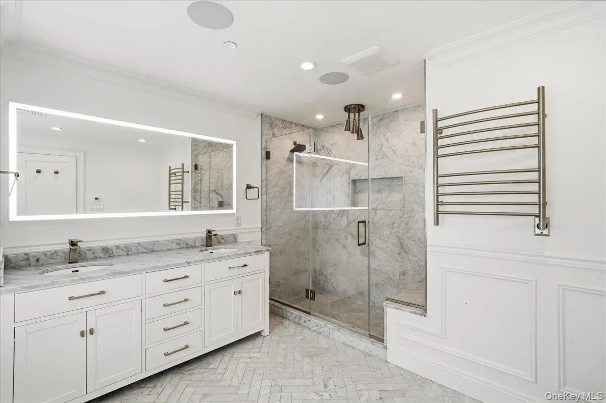 198 Kensington Road, Hempstead, NY, 5 Bedrooms Bedrooms, 12 Rooms Rooms,4 BathroomsBathrooms,Residential Lease,For Rent,Kensington,0,1039295 198 Kensington Road, Hempstead, NY, 5 Bedrooms Bedrooms, 12 Rooms Rooms,4 BathroomsBathrooms,Residential Lease,For Rent,Kensington,0,1039295