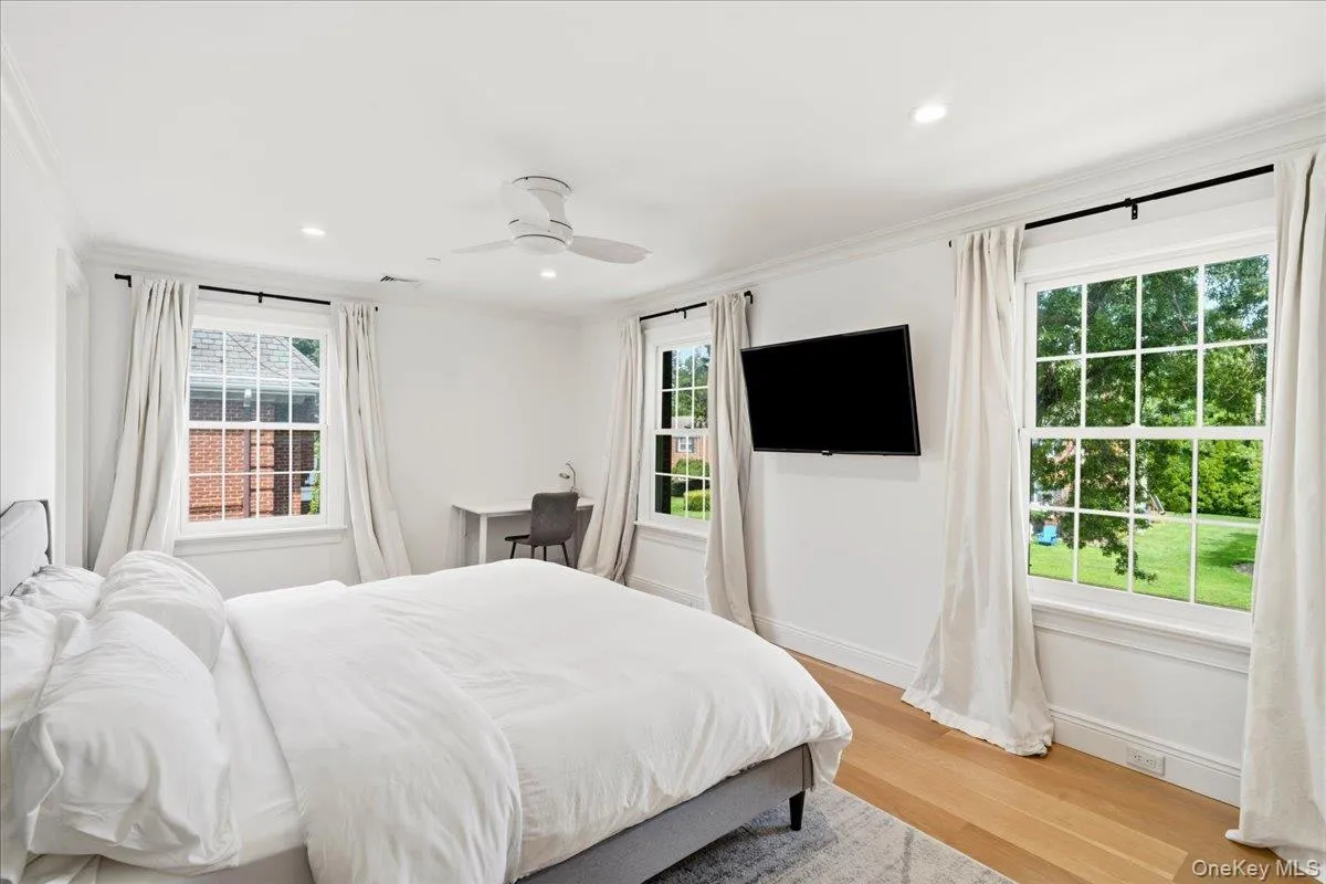 198 Kensington Road, Hempstead, NY, 5 Bedrooms Bedrooms, 12 Rooms Rooms,4 BathroomsBathrooms,Residential Lease,For Rent,Kensington,0,1039295 198 Kensington Road, Hempstead, NY, 5 Bedrooms Bedrooms, 12 Rooms Rooms,4 BathroomsBathrooms,Residential Lease,For Rent,Kensington,0,1039295
