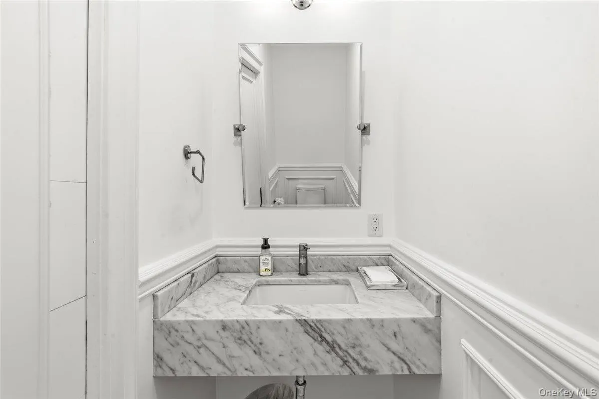 198 Kensington Road, Hempstead, NY, 5 Bedrooms Bedrooms, 12 Rooms Rooms,4 BathroomsBathrooms,Residential Lease,For Rent,Kensington,0,1039295 198 Kensington Road, Hempstead, NY, 5 Bedrooms Bedrooms, 12 Rooms Rooms,4 BathroomsBathrooms,Residential Lease,For Rent,Kensington,0,1039295