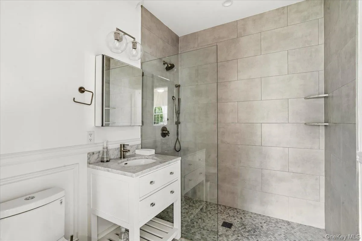 198 Kensington Road, Hempstead, NY, 5 Bedrooms Bedrooms, 12 Rooms Rooms,4 BathroomsBathrooms,Residential Lease,For Rent,Kensington,0,1039295 198 Kensington Road, Hempstead, NY, 5 Bedrooms Bedrooms, 12 Rooms Rooms,4 BathroomsBathrooms,Residential Lease,For Rent,Kensington,0,1039295