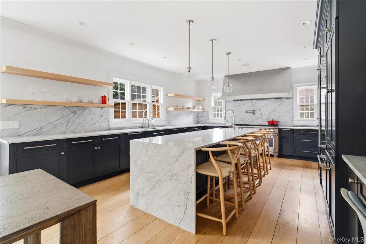 198 Kensington Road, Hempstead, NY, 5 Bedrooms Bedrooms, 12 Rooms Rooms,4 BathroomsBathrooms,Residential Lease,For Rent,Kensington,0,1039295 198 Kensington Road, Hempstead, NY, 5 Bedrooms Bedrooms, 12 Rooms Rooms,4 BathroomsBathrooms,Residential Lease,For Rent,Kensington,0,1039295