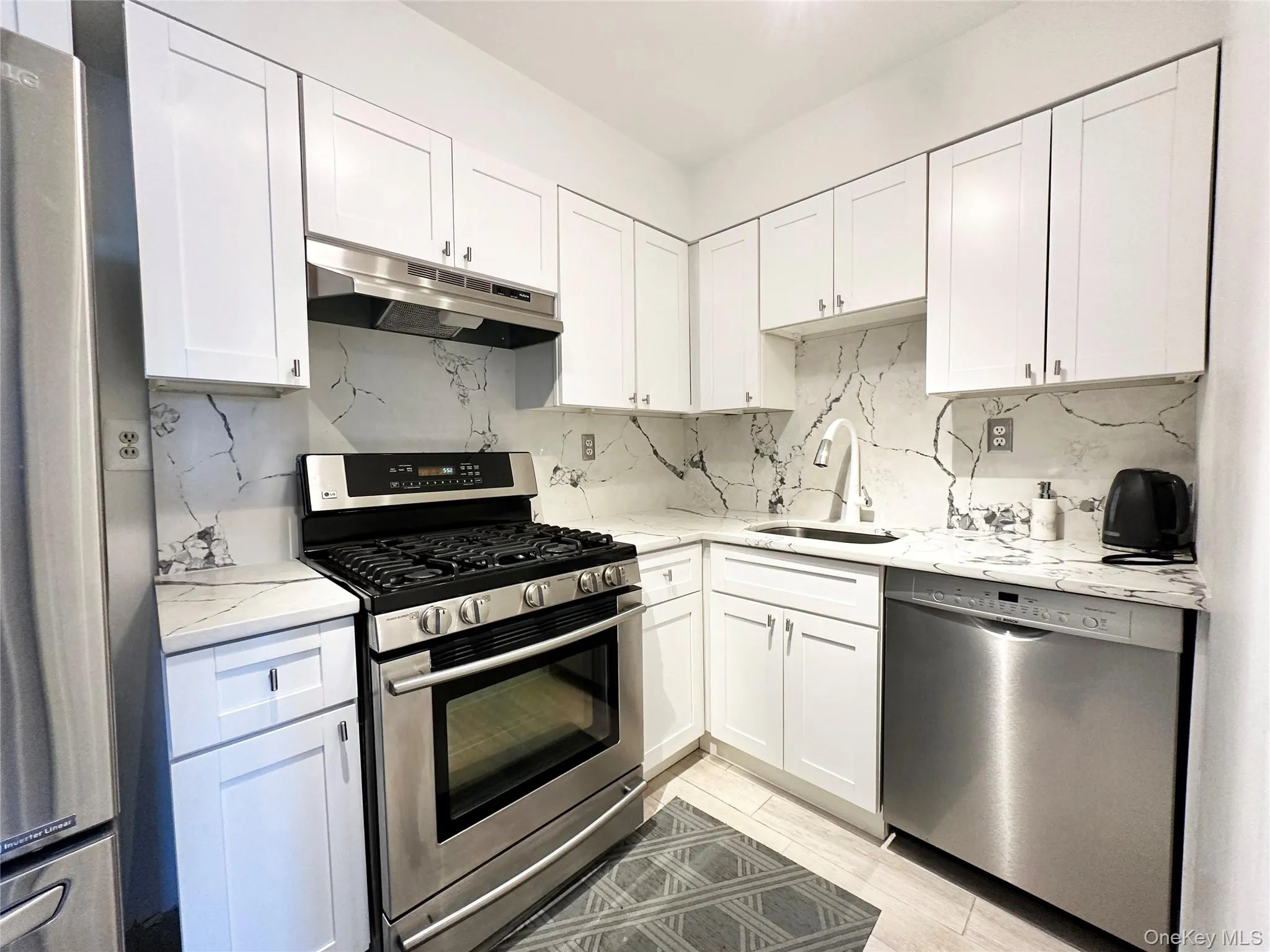 10 Bay Street Landing, New York, NY, 1 Bedroom Bedrooms, 2 Rooms Rooms,1 BathroomBathrooms,Residential,For Rent,Bay Street Landing,0,1039299 10 Bay Street Landing, New York, NY, 1 Bedroom Bedrooms, 2 Rooms Rooms,1 BathroomBathrooms,Residential,For Rent,Bay Street Landing,0,1039299