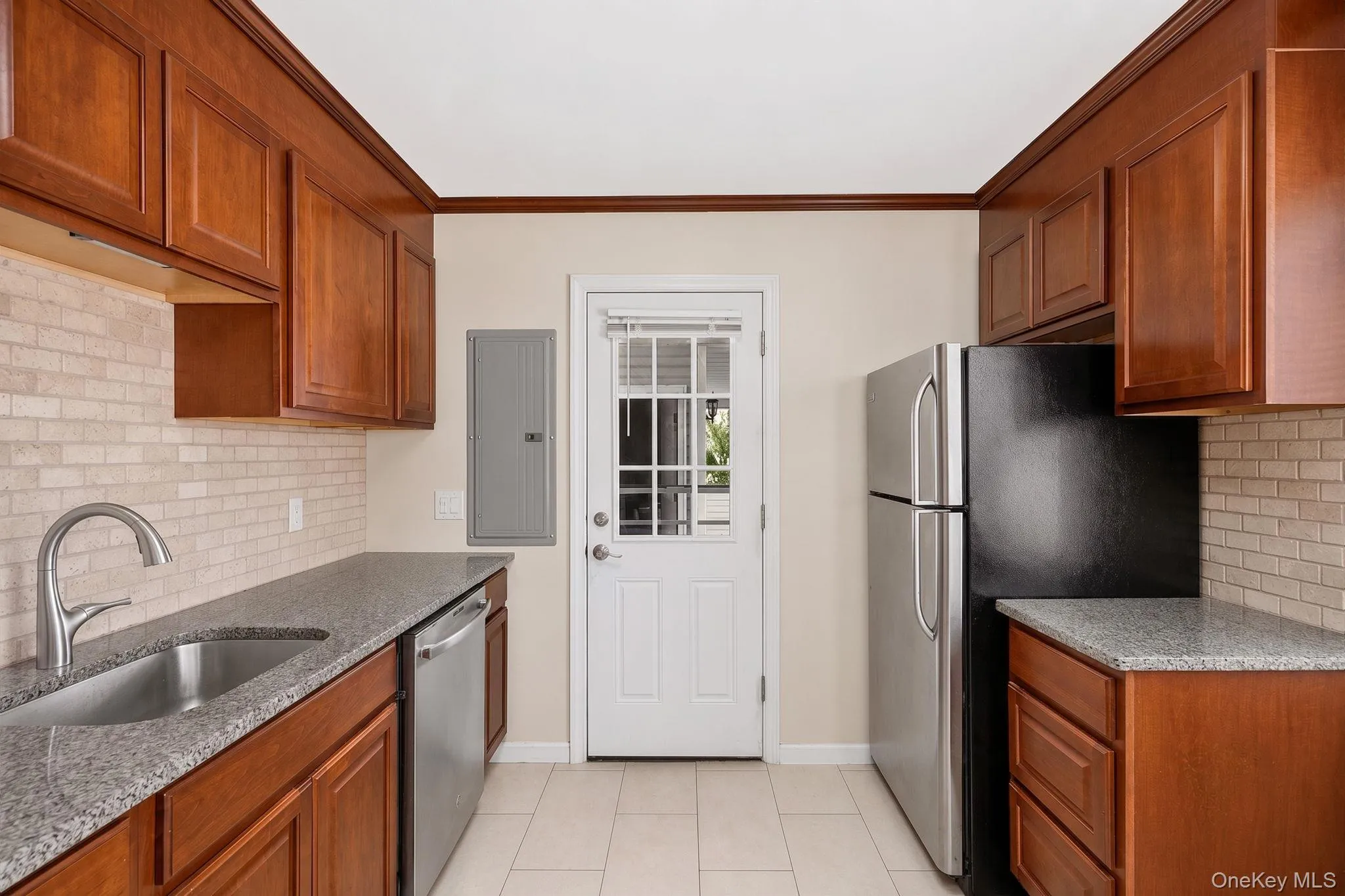 126 Cotton Lane, Hempstead, NY, 4 Bedrooms Bedrooms, 8 Rooms Rooms,1 BathroomBathrooms,Residential,For Rent,Cotton,0,1039300 126 Cotton Lane, Hempstead, NY, 4 Bedrooms Bedrooms, 8 Rooms Rooms,1 BathroomBathrooms,Residential,For Rent,Cotton,0,1039300