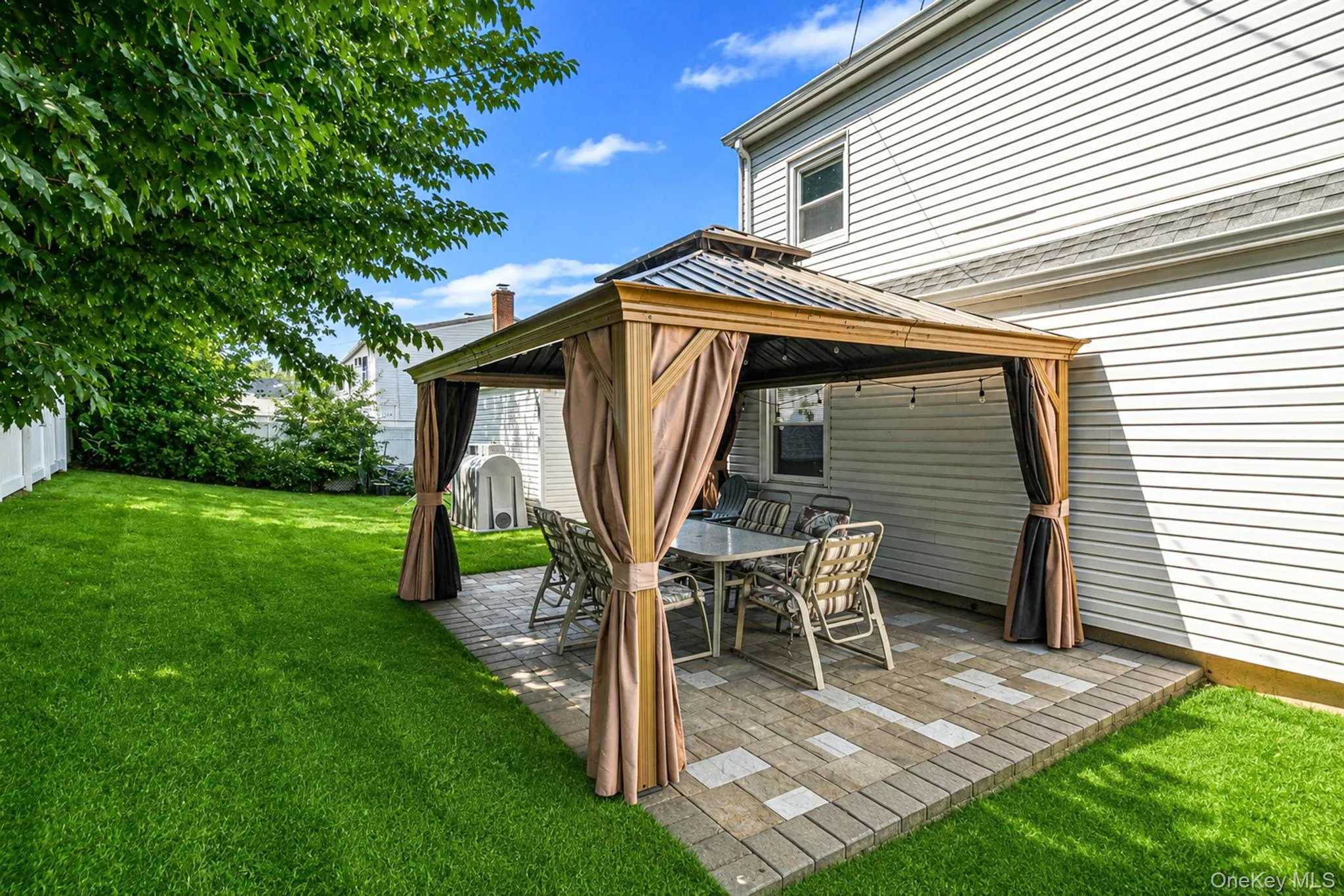 126 Cotton Lane, Hempstead, NY, 4 Bedrooms Bedrooms, 8 Rooms Rooms,1 BathroomBathrooms,Residential,For Rent,Cotton,0,1039300 126 Cotton Lane, Hempstead, NY, 4 Bedrooms Bedrooms, 8 Rooms Rooms,1 BathroomBathrooms,Residential,For Rent,Cotton,0,1039300