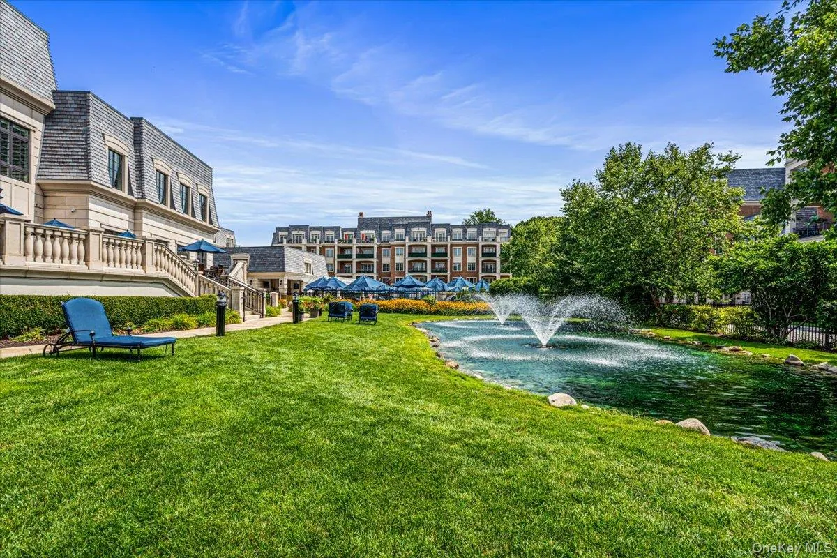6000 Royal Court, North Hempstead, NY, 3 Bedrooms Bedrooms, 7 Rooms Rooms,2 BathroomsBathrooms,Residential,For Rent,Royal,0,1039302 6000 Royal Court, North Hempstead, NY, 3 Bedrooms Bedrooms, 7 Rooms Rooms,2 BathroomsBathrooms,Residential,For Rent,Royal,0,1039302