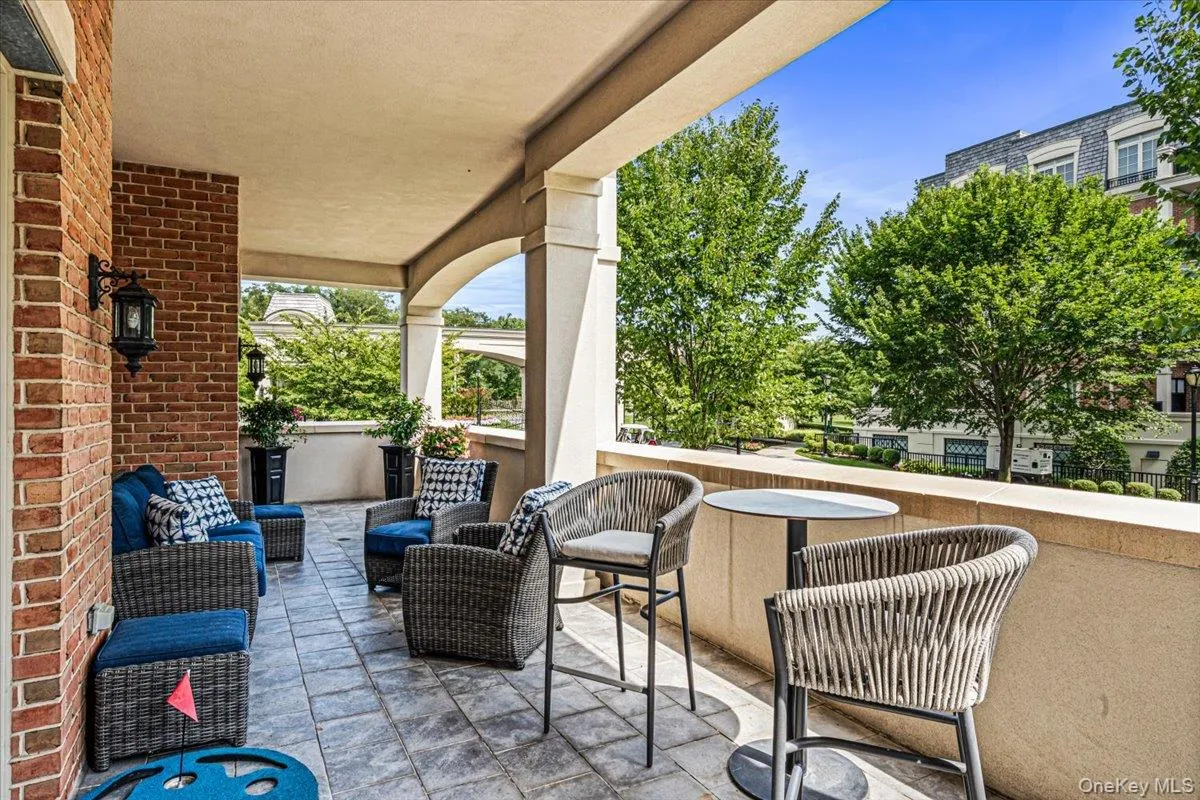 Spacious Terrace Spacious Terrace