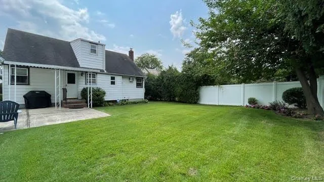 860 Helene Street, Hempstead, NY, 4 Bedrooms Bedrooms, 8 Rooms Rooms,2 BathroomsBathrooms,Residential,For Rent,Helene,0,1039304 860 Helene Street, Hempstead, NY, 4 Bedrooms Bedrooms, 8 Rooms Rooms,2 BathroomsBathrooms,Residential,For Rent,Helene,0,1039304