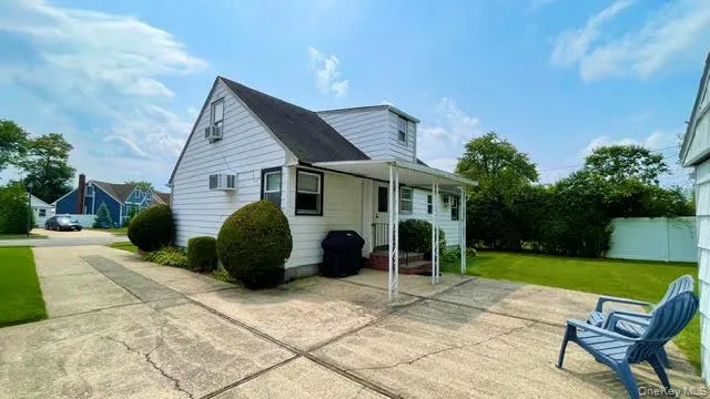 860 Helene Street, Hempstead, NY, 4 Bedrooms Bedrooms, 8 Rooms Rooms,2 BathroomsBathrooms,Residential,For Rent,Helene,0,1039304 860 Helene Street, Hempstead, NY, 4 Bedrooms Bedrooms, 8 Rooms Rooms,2 BathroomsBathrooms,Residential,For Rent,Helene,0,1039304