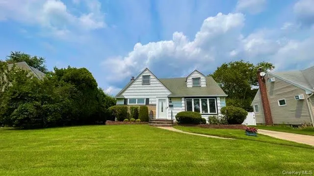 860 Helene Street, Hempstead, NY, 4 Bedrooms Bedrooms, 8 Rooms Rooms,2 BathroomsBathrooms,Residential,For Rent,Helene,0,1039304 860 Helene Street, Hempstead, NY, 4 Bedrooms Bedrooms, 8 Rooms Rooms,2 BathroomsBathrooms,Residential,For Rent,Helene,0,1039304