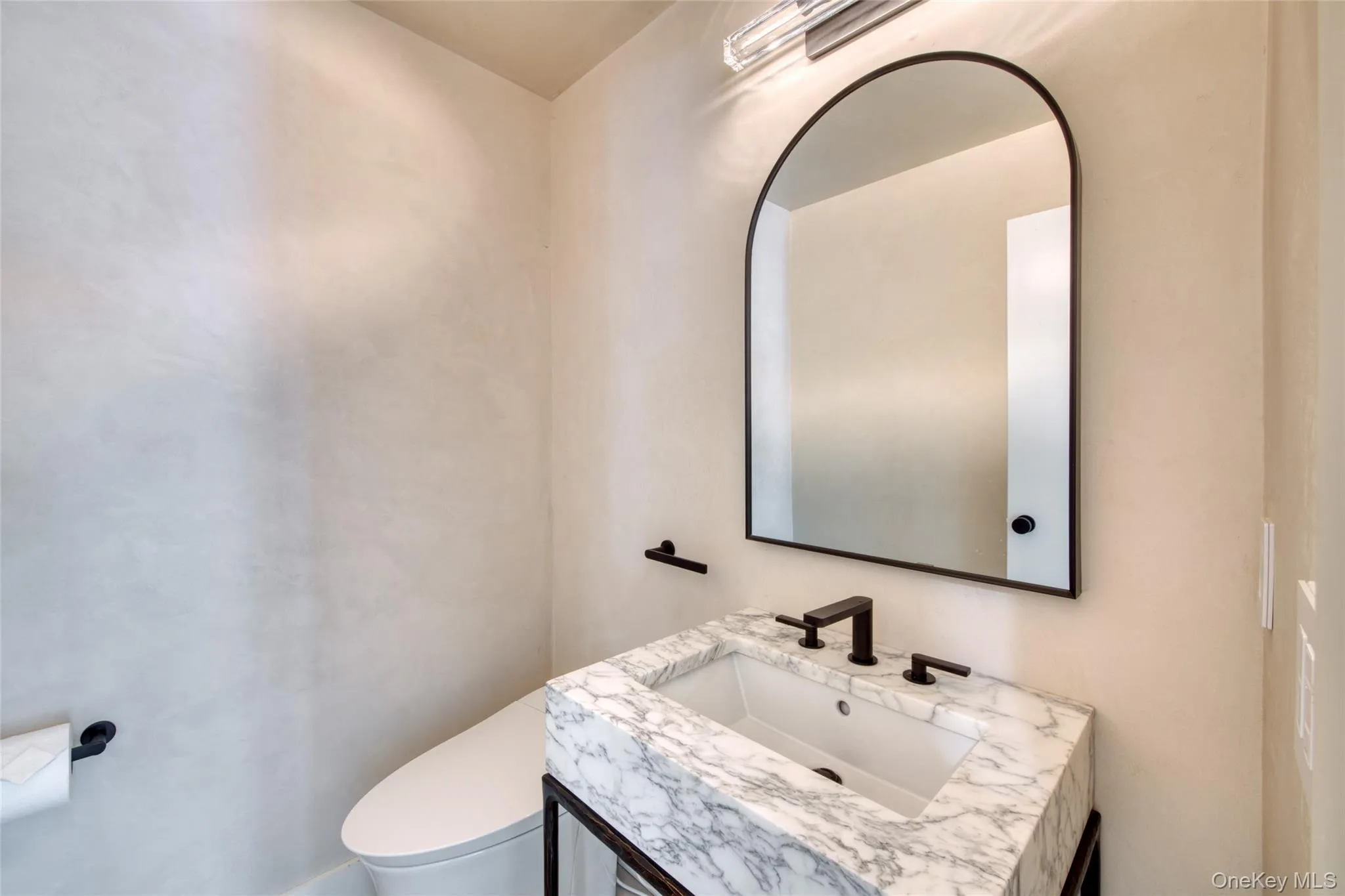 560 Little Noyac Path, Southampton, NY, 8 Bedrooms Bedrooms, 15 Rooms Rooms,9 BathroomsBathrooms,Residential,For Rent,Little Noyac,0,1039305 560 Little Noyac Path, Southampton, NY, 8 Bedrooms Bedrooms, 15 Rooms Rooms,9 BathroomsBathrooms,Residential,For Rent,Little Noyac,0,1039305