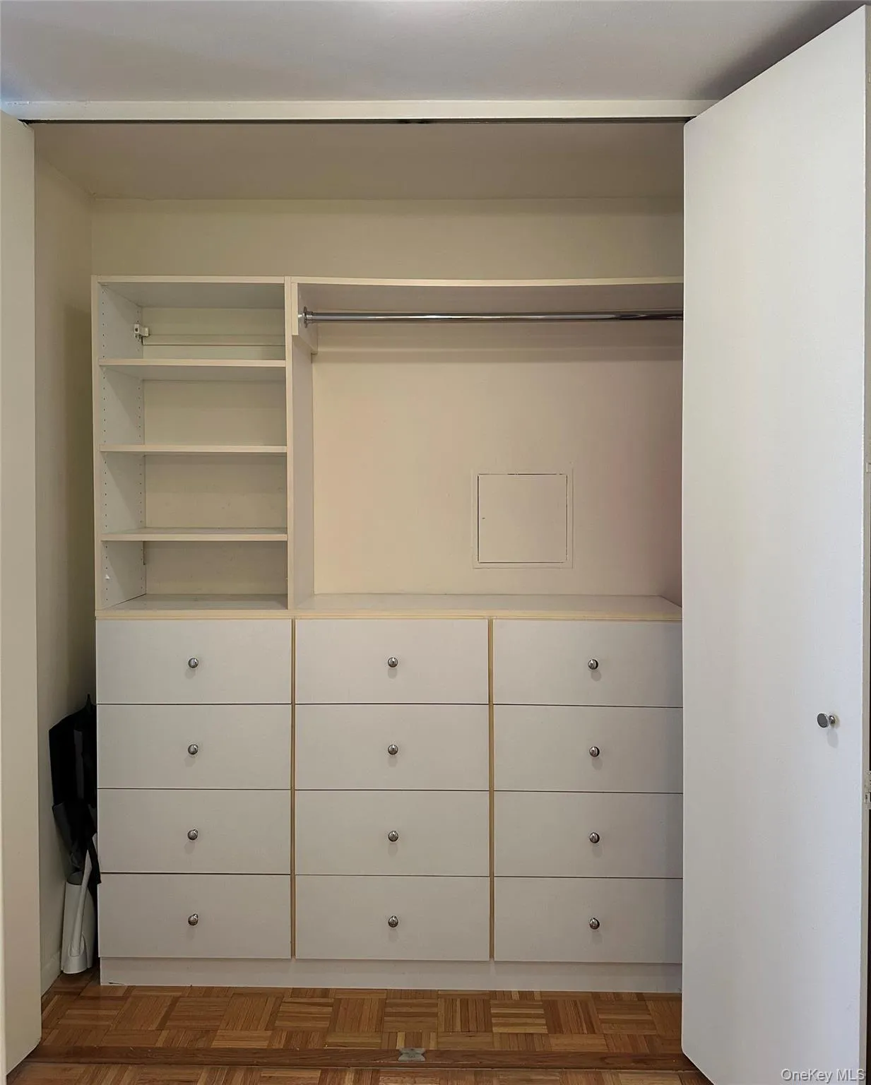 1 Irving Place, New York, NY, 2 Rooms Rooms,1 BathroomBathrooms,Residential,For Rent,Irving,0,1039311 1 Irving Place, New York, NY, 2 Rooms Rooms,1 BathroomBathrooms,Residential,For Rent,Irving,0,1039311