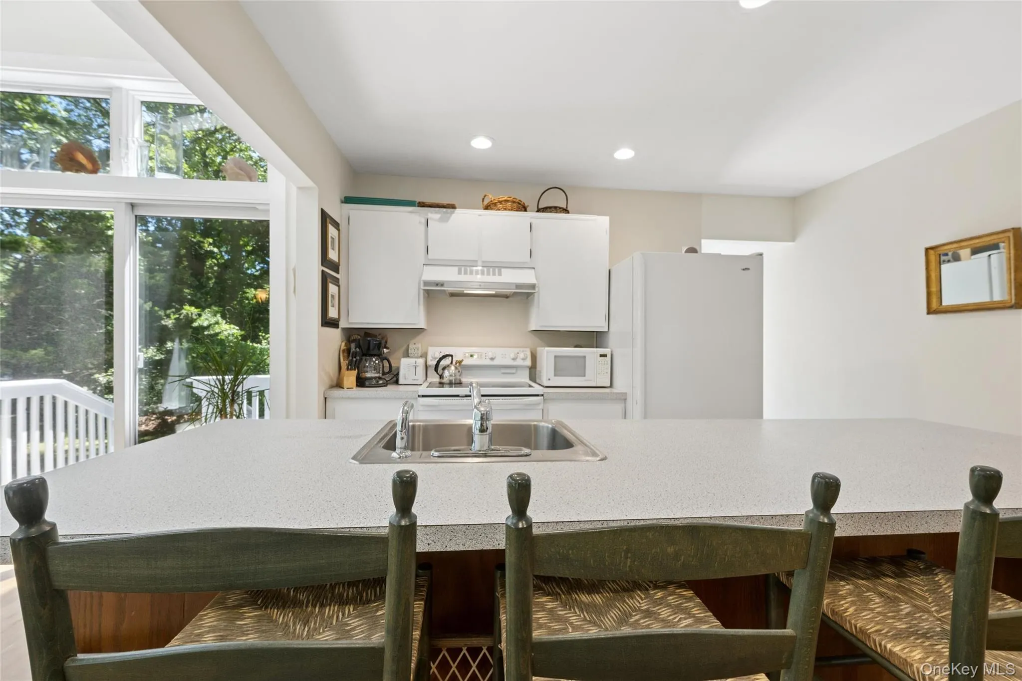 640 Hands Creek Road, East Hampton, NY, 3 Bedrooms Bedrooms, 6 Rooms Rooms,3 BathroomsBathrooms,Residential,For Rent,Hands Creek Road,0,1039312 640 Hands Creek Road, East Hampton, NY, 3 Bedrooms Bedrooms, 6 Rooms Rooms,3 BathroomsBathrooms,Residential,For Rent,Hands Creek Road,0,1039312