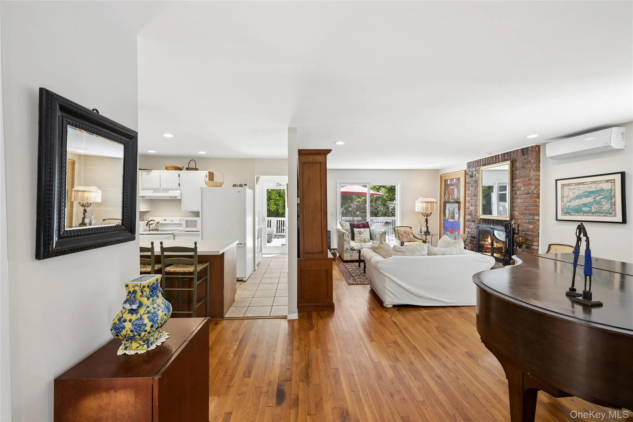 640 Hands Creek Road, East Hampton, NY, 3 Bedrooms Bedrooms, 6 Rooms Rooms,3 BathroomsBathrooms,Residential,For Rent,Hands Creek Road,0,1039312 640 Hands Creek Road, East Hampton, NY, 3 Bedrooms Bedrooms, 6 Rooms Rooms,3 BathroomsBathrooms,Residential,For Rent,Hands Creek Road,0,1039312
