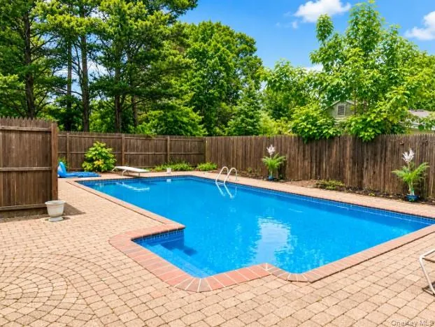 6 Flushing Street, Brookhaven, NY, 3 Bedrooms Bedrooms, 6 Rooms Rooms,2 BathroomsBathrooms,Residential,For Rent,Flushing,0,1039313 6 Flushing Street, Brookhaven, NY, 3 Bedrooms Bedrooms, 6 Rooms Rooms,2 BathroomsBathrooms,Residential,For Rent,Flushing,0,1039313