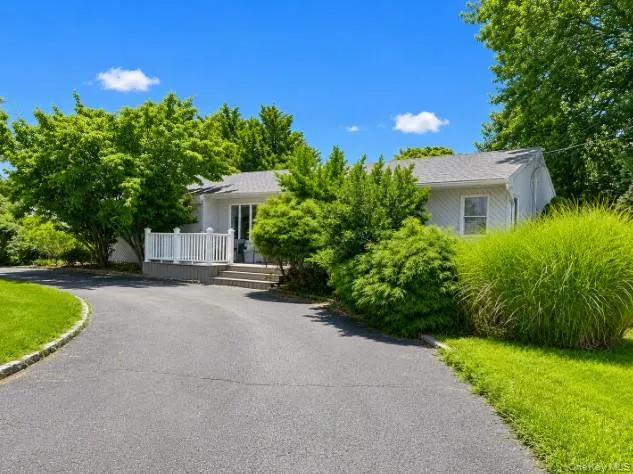 6 Flushing Street, Brookhaven, NY, 3 Bedrooms Bedrooms, 6 Rooms Rooms,2 BathroomsBathrooms,Residential,For Rent,Flushing,0,1039313 6 Flushing Street, Brookhaven, NY, 3 Bedrooms Bedrooms, 6 Rooms Rooms,2 BathroomsBathrooms,Residential,For Rent,Flushing,0,1039313
