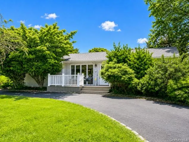 6 Flushing Street, Brookhaven, NY, 3 Bedrooms Bedrooms, 6 Rooms Rooms,2 BathroomsBathrooms,Residential,For Rent,Flushing,0,1039313 6 Flushing Street, Brookhaven, NY, 3 Bedrooms Bedrooms, 6 Rooms Rooms,2 BathroomsBathrooms,Residential,For Rent,Flushing,0,1039313