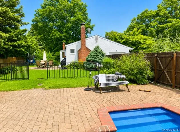 6 Flushing Street, Brookhaven, NY, 3 Bedrooms Bedrooms, 6 Rooms Rooms,2 BathroomsBathrooms,Residential,For Rent,Flushing,0,1039313 6 Flushing Street, Brookhaven, NY, 3 Bedrooms Bedrooms, 6 Rooms Rooms,2 BathroomsBathrooms,Residential,For Rent,Flushing,0,1039313