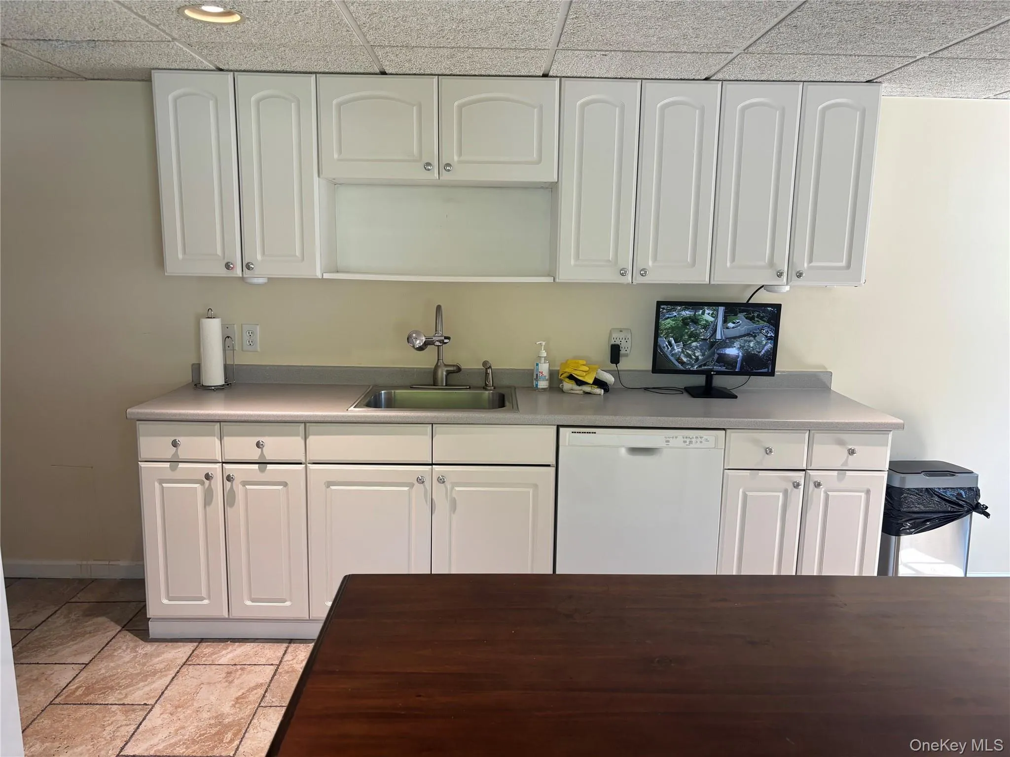 275 Evergreen Avenue, Huntington, NY, 2 Bedrooms Bedrooms, 4 Rooms Rooms,1 BathroomBathrooms,Residential Lease,For Rent,Evergreen,0,1039315 275 Evergreen Avenue, Huntington, NY, 2 Bedrooms Bedrooms, 4 Rooms Rooms,1 BathroomBathrooms,Residential Lease,For Rent,Evergreen,0,1039315
