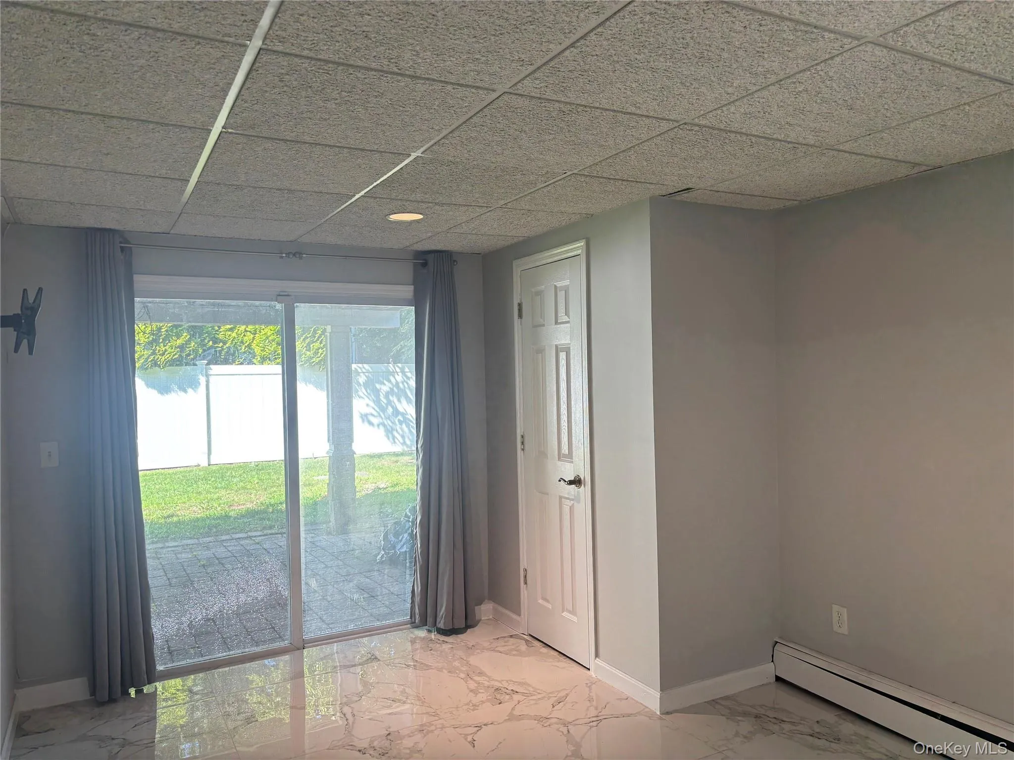 275 Evergreen Avenue, Huntington, NY, 2 Bedrooms Bedrooms, 4 Rooms Rooms,1 BathroomBathrooms,Residential Lease,For Rent,Evergreen,0,1039315 275 Evergreen Avenue, Huntington, NY, 2 Bedrooms Bedrooms, 4 Rooms Rooms,1 BathroomBathrooms,Residential Lease,For Rent,Evergreen,0,1039315