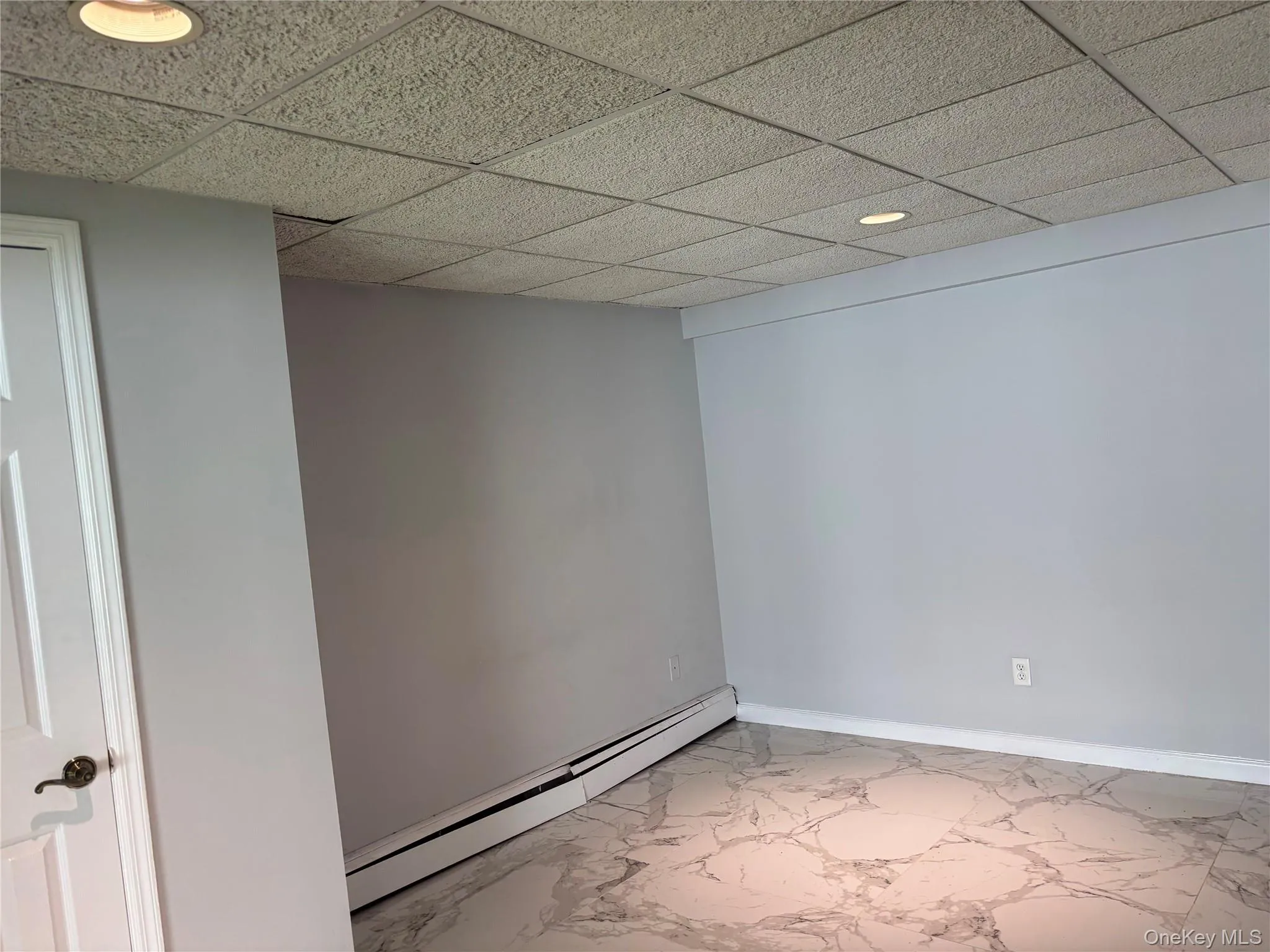 275 Evergreen Avenue, Huntington, NY, 2 Bedrooms Bedrooms, 4 Rooms Rooms,1 BathroomBathrooms,Residential Lease,For Rent,Evergreen,0,1039315 275 Evergreen Avenue, Huntington, NY, 2 Bedrooms Bedrooms, 4 Rooms Rooms,1 BathroomBathrooms,Residential Lease,For Rent,Evergreen,0,1039315