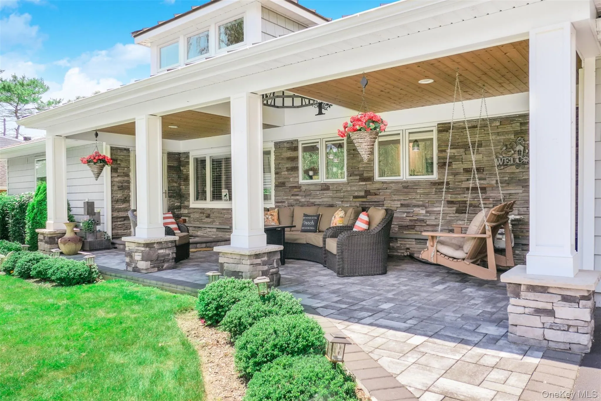 6 Howells Point Road, Brookhaven, NY, 3 Bedrooms Bedrooms, 7 Rooms Rooms,3 BathroomsBathrooms,Residential,For Rent,Howells Point,0,1039319 6 Howells Point Road, Brookhaven, NY, 3 Bedrooms Bedrooms, 7 Rooms Rooms,3 BathroomsBathrooms,Residential,For Rent,Howells Point,0,1039319