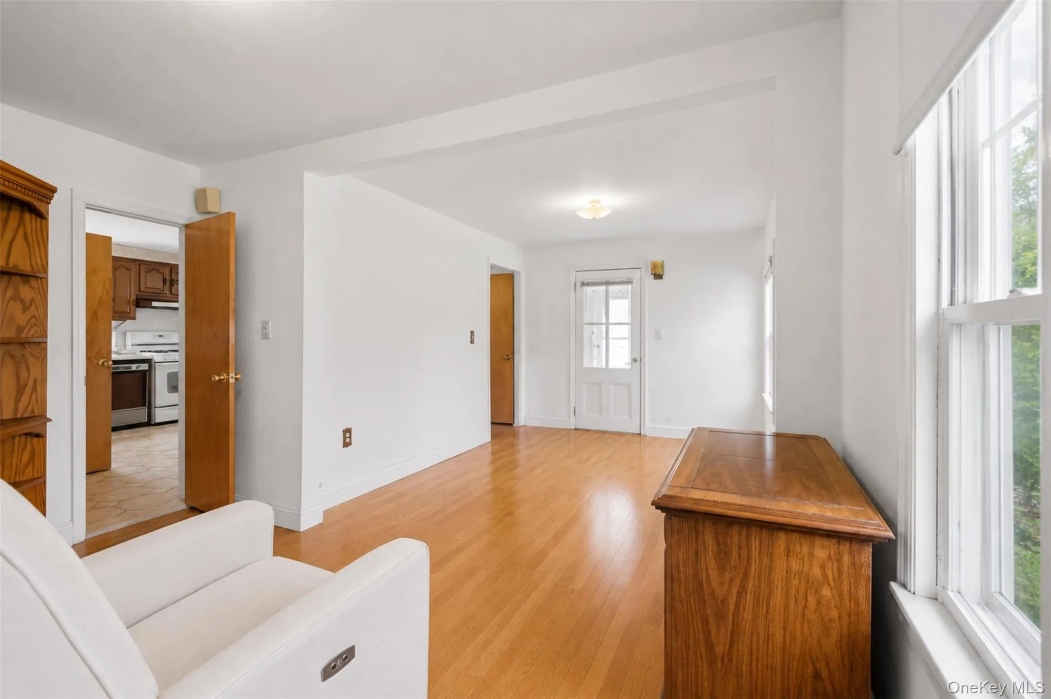 99 Homestead Place, New Rochelle, NY, 3 Bedrooms Bedrooms, 6 Rooms Rooms,2 BathroomsBathrooms,Residential,For Rent,Homestead,0,1039320 99 Homestead Place, New Rochelle, NY, 3 Bedrooms Bedrooms, 6 Rooms Rooms,2 BathroomsBathrooms,Residential,For Rent,Homestead,0,1039320