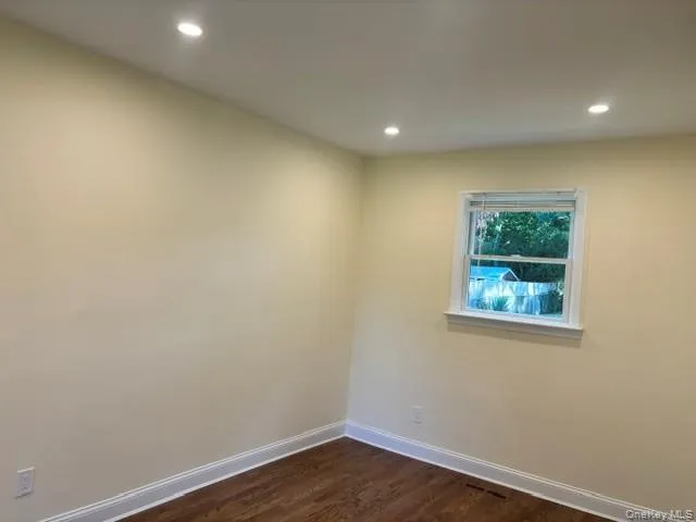 2 William Street, Oyster Bay, NY, 2 Bedroom Bedrooms, 5 Room Rooms,1 BathroomBathrooms,Residential Lease,For Rent,William,0,1039322 2 William Street, Oyster Bay, NY, 2 Bedroom Bedrooms, 5 Room Rooms,1 BathroomBathrooms,Residential Lease,For Rent,William,0,1039322