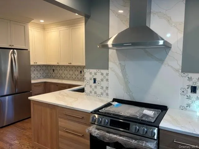 2 William Street, Oyster Bay, NY, 2 Bedroom Bedrooms, 5 Room Rooms,1 BathroomBathrooms,Residential Lease,For Rent,William,0,1039322 2 William Street, Oyster Bay, NY, 2 Bedroom Bedrooms, 5 Room Rooms,1 BathroomBathrooms,Residential Lease,For Rent,William,0,1039322
