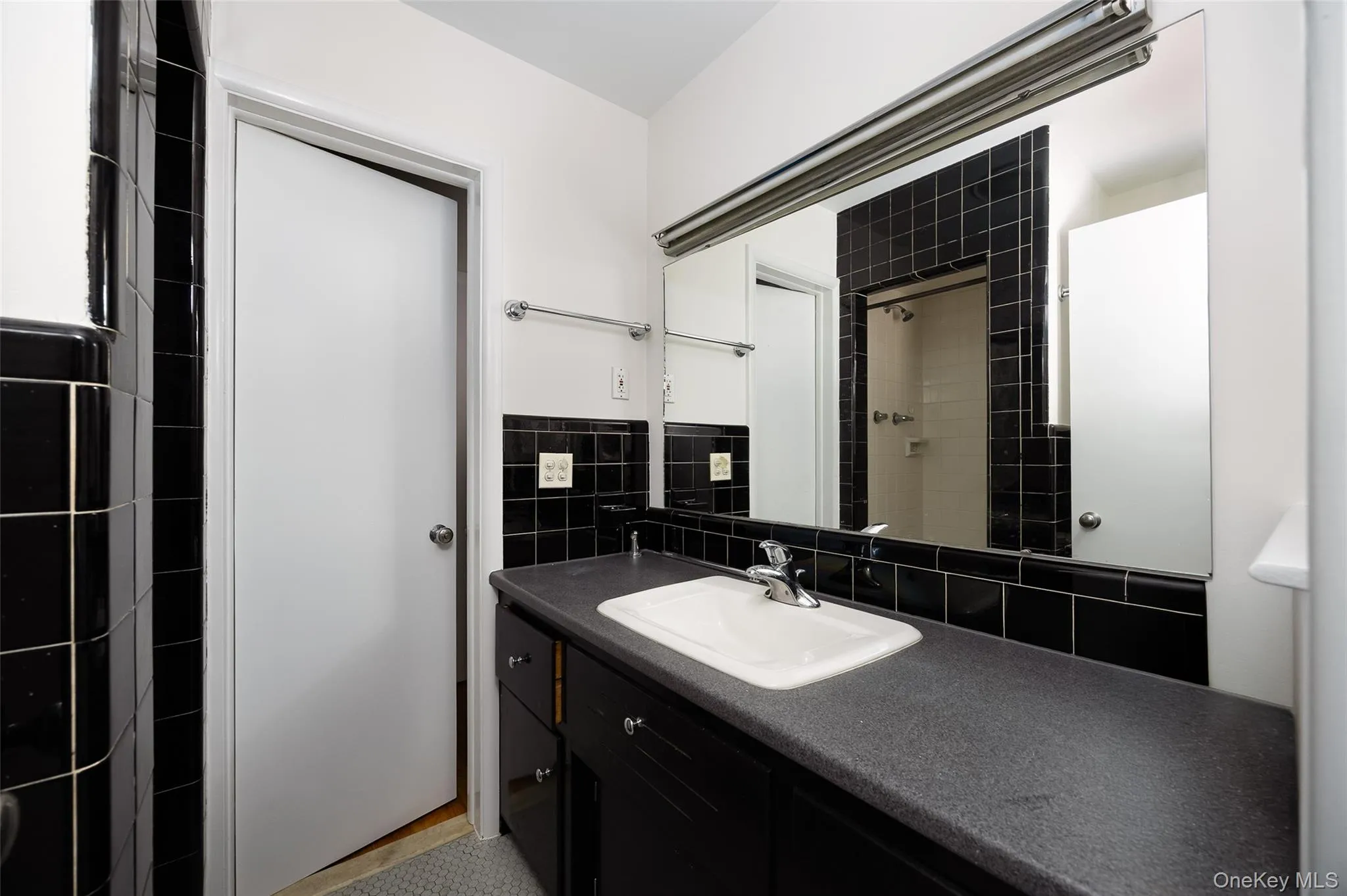2108-2110 New Hackensack Road, Poughkeepsie (town), NY, 3 Bedrooms Bedrooms, 7 Rooms Rooms,2 BathroomsBathrooms,Residential Lease,For Rent,New Hackensack,0,1039328 2108-2110 New Hackensack Road, Poughkeepsie (town), NY, 3 Bedrooms Bedrooms, 7 Rooms Rooms,2 BathroomsBathrooms,Residential Lease,For Rent,New Hackensack,0,1039328