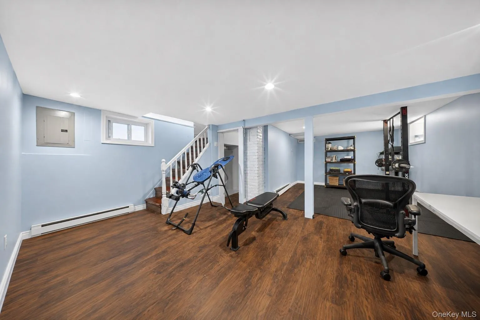 224-20 92nd Avenue, New York, NY, 3 Bedrooms Bedrooms, 7 Rooms Rooms,2 BathroomsBathrooms,Residential,For Rent,92nd,0,1039329 224-20 92nd Avenue, New York, NY, 3 Bedrooms Bedrooms, 7 Rooms Rooms,2 BathroomsBathrooms,Residential,For Rent,92nd,0,1039329