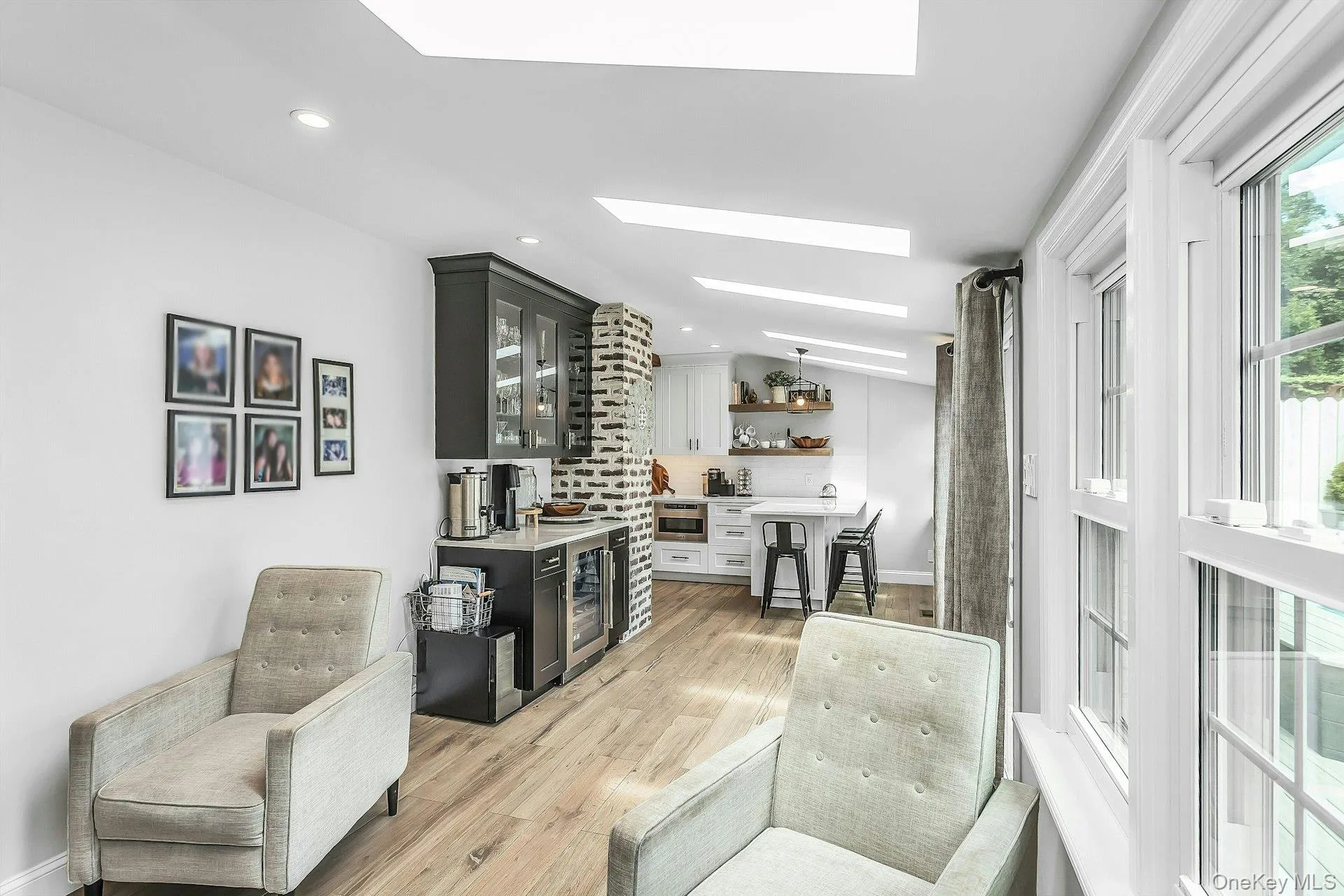 2337 205th Street, New York, NY, 4 Bedrooms Bedrooms, 9 Rooms Rooms,2 BathroomsBathrooms,Residential,For Rent,205th,0,1039335 2337 205th Street, New York, NY, 4 Bedrooms Bedrooms, 9 Rooms Rooms,2 BathroomsBathrooms,Residential,For Rent,205th,0,1039335