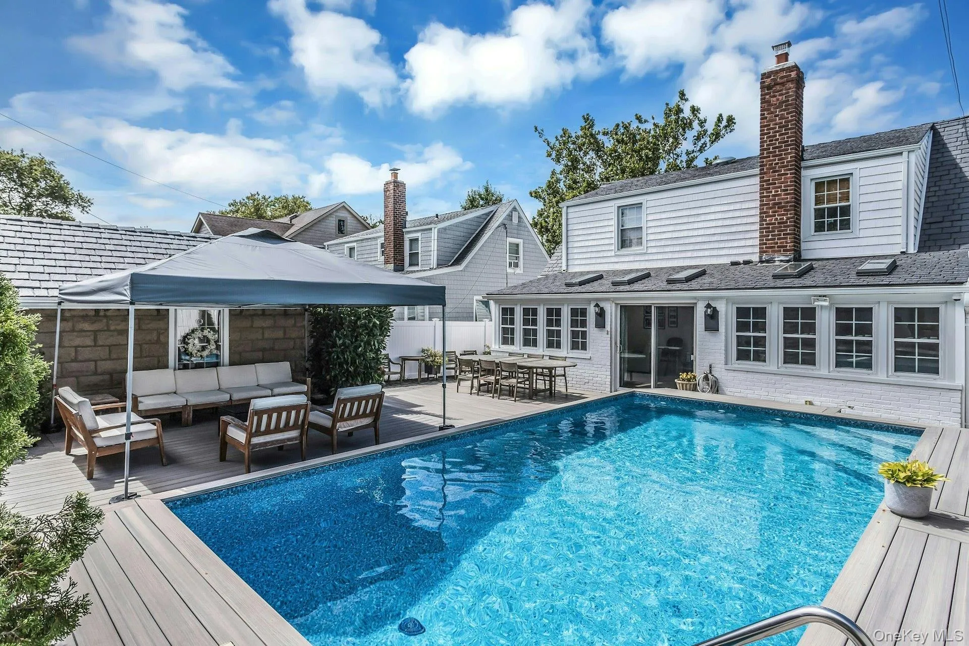 2337 205th Street, New York, NY, 4 Bedrooms Bedrooms, 9 Rooms Rooms,2 BathroomsBathrooms,Residential,For Rent,205th,0,1039335 2337 205th Street, New York, NY, 4 Bedrooms Bedrooms, 9 Rooms Rooms,2 BathroomsBathrooms,Residential,For Rent,205th,0,1039335